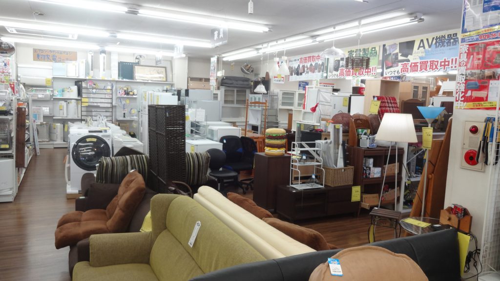 守口店家具売場広くなりました～ - [公式]リサイクルショップの 