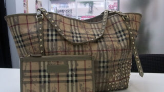 スタッズが珍しい『BURBERRY　トートバッグ』を高価買取しました！