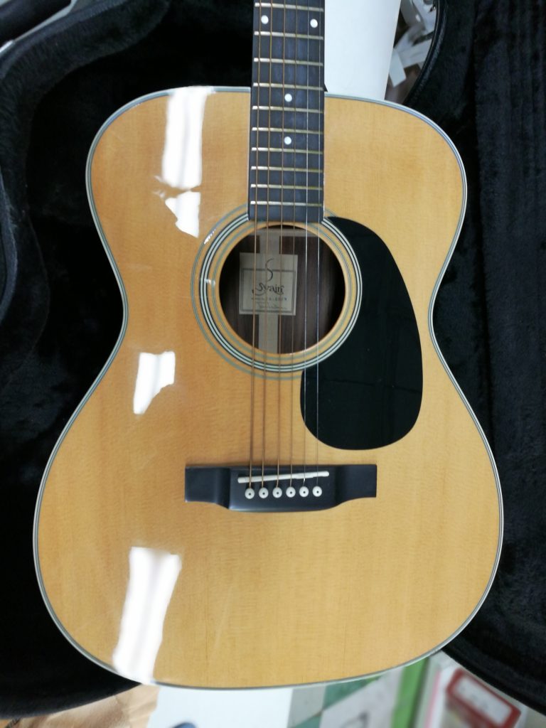 ジャングルジャングル岸和田和泉インター店】アコギ Martin D-28 下部