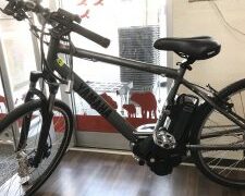 どんな道も楽々♫ロードバイク型電動自転車お譲り頂きました。