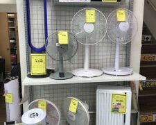 ちょっと早め！？扇風機など夏物家電、陳列始めました♪