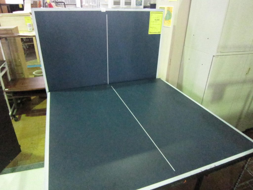 家庭用サイズの卓球台 ジャングルジャングル和泉大型良品館に入荷 