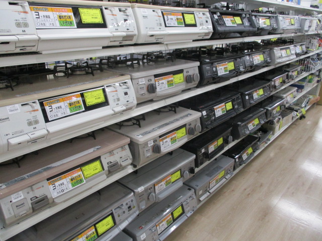 ｼﾞｬﾝｸﾞﾙｼﾞｬﾝｸﾞﾙ金沢店】ガステーブル(LPガス用) パロマ IC-587K-2L